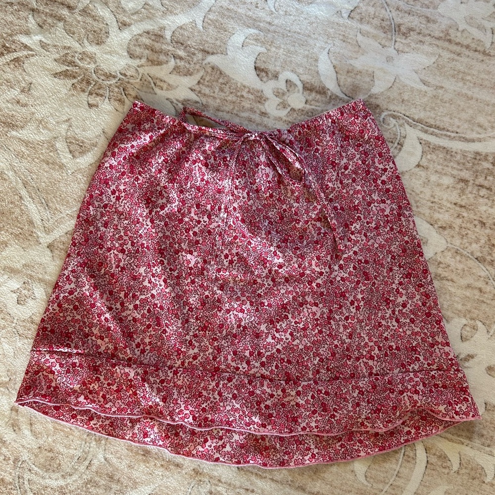 Backyard barbecue Floral Pink Skirt